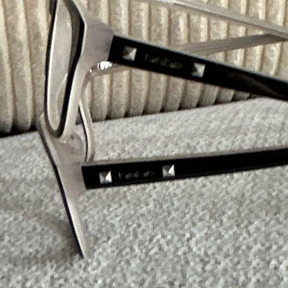bebe Join the club bundle of 2 eyeglasses BB5075 size 52-17-135 used great condi